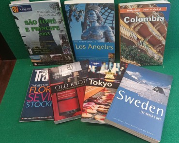 Lote de livros sobre viagens 