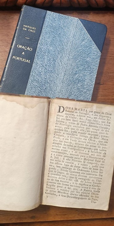 Lote de dois livros diversos 
