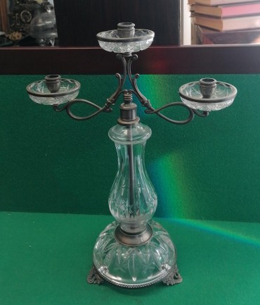 Candelabro de três lumes