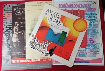 Lote de cartazes de teatro