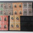 Uma carteira com selos dos Açores em quadras