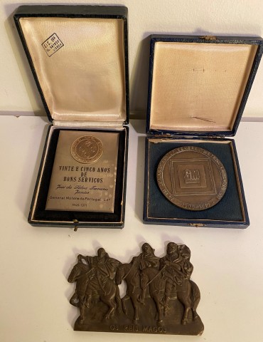 Três medalhas 