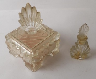 Caixa e frasco de perfume