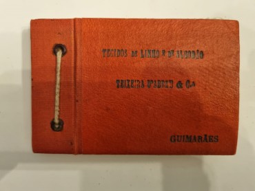 MOSTRUÁRIO DE TECIDOS DE LINHO E DE ALGODÃO 