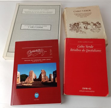 Lote de livros sobre Cabo Verde 