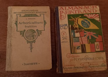 Dois livros diversos
