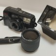 Máquina fotográfica e material fotográfico 