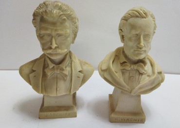 Dois bustos «Wagner» e «Strauss»