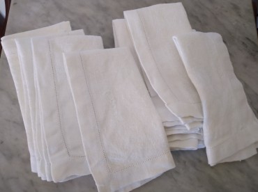 10 guardanapos de pano em algodão;