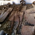 Lote de ferramentas agrícolas antigas