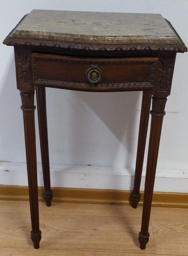 Mesa de cabeceira 