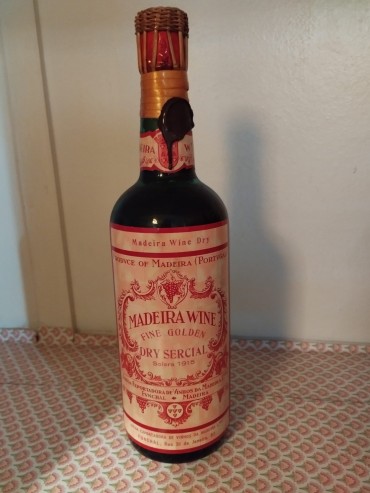 Madeira wine - Fine Golden - Dry Sercial - 1915