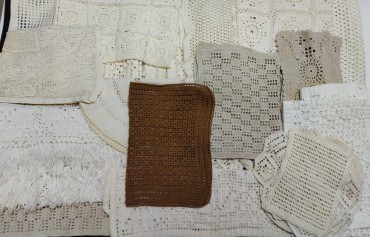 Lote de naperons em crochet