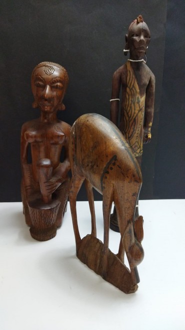 Três esculturas africanas 
