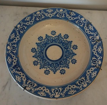 Prato de grandes dimensões 