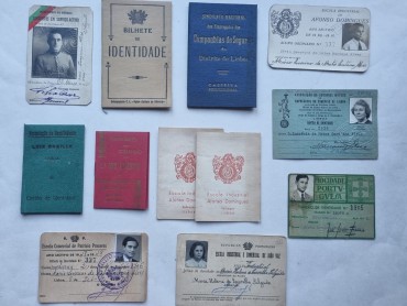 CARTÕES DE IDENTIFICAÇÃO
