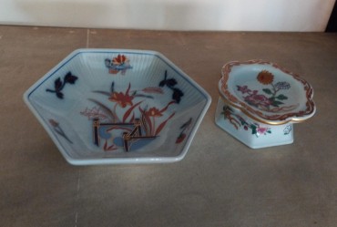 Covilhete e saleiro de mesa 