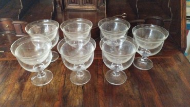 Sete copos de cocktail 
