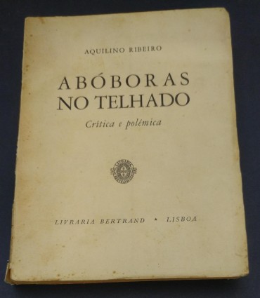 ABÓBORAS NO TELHADO Critica e Polémica