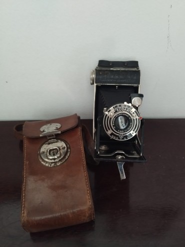Máquina fotográfica de fole KODAK