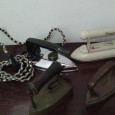 Quatro ferros de engomar 