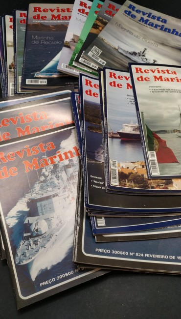 CINQUENTA E TRÊS REVISTAS DA MARINHA