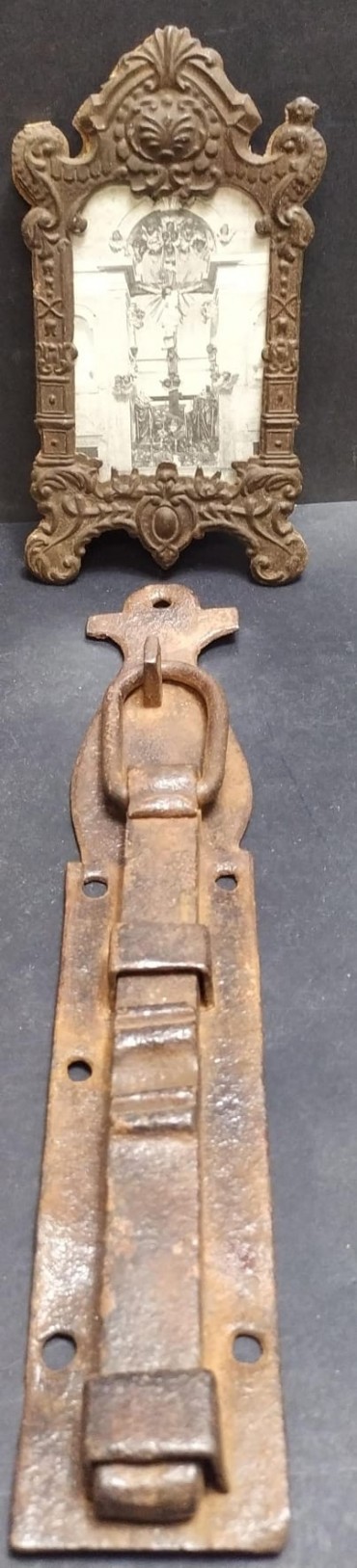Moldura e fechadura 