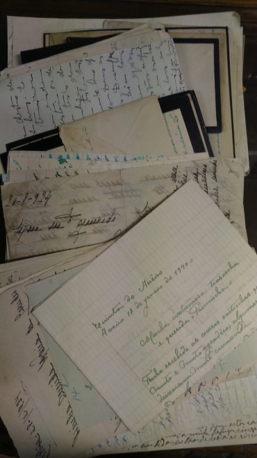 LOTE DE MANUSCRITOS
