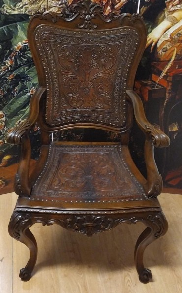 Cadeirão de braços 