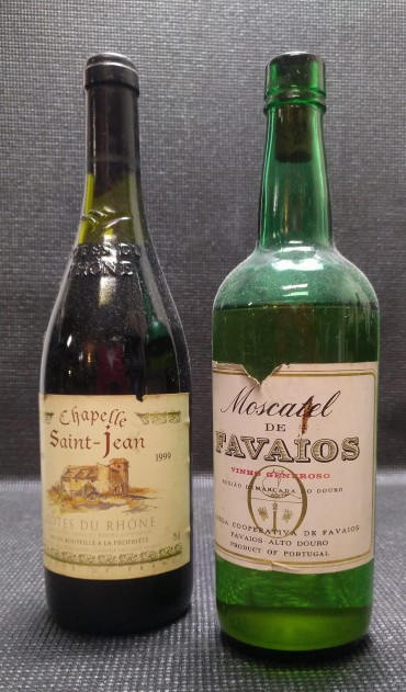 MOSCATEL DE FAVAIOS E VINHO FRANCÊS