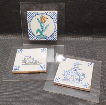 Três azulejos 