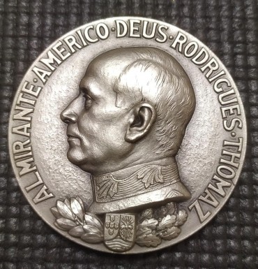 Medalha Almirante Américo Thomaz