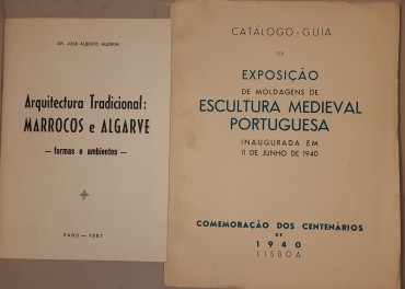Dois (2) Livros de e sobre Escultura e Arquitectura Medieval
