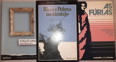 Três (3) Livros de Literatura, Romance, etc	