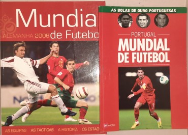 Dois (2) Livros sobre Mundiais de Futebol	