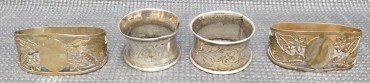 Dois pares de argolas de guardanapo