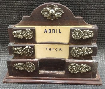 Calendário de secretária 