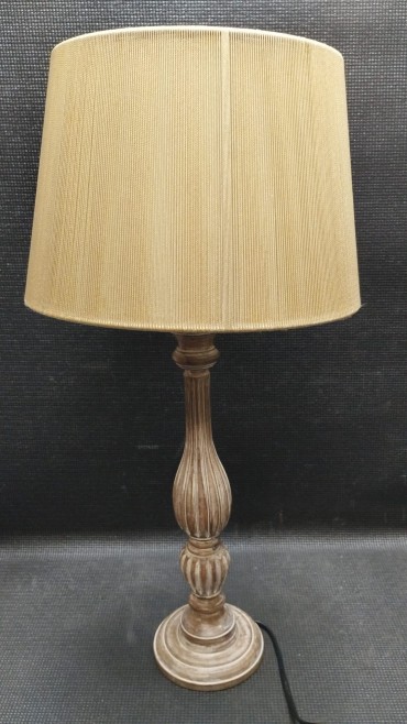 Candeeiro de mesa 
