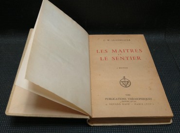 LES MAITRES ET LE SENTIER