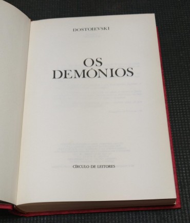 OS DEMÓNIOS