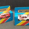 Dois carrinhos Matchbox