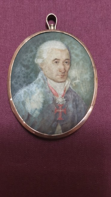 «Medalhão com retrato»