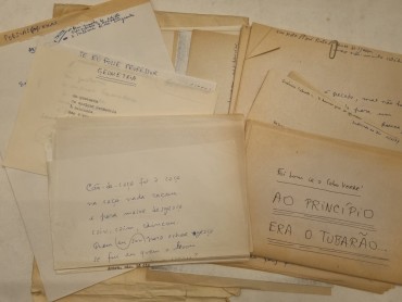 MANUSCRITOS E MAQUETES DE LIVROS