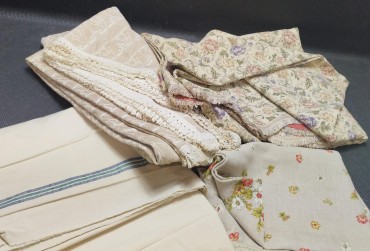Lote de colchas e retalho 