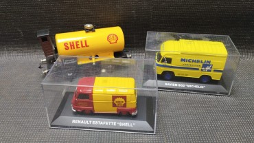 Três carros miniatura «Shell» e «Michelin»