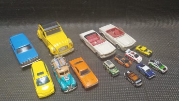 Lote de carrinhos miniatura 