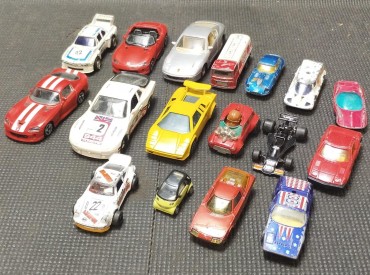 Lote de carros miniatura 