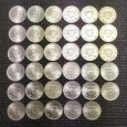 Trinta e cinco moedas de 5 escudos da República Portuguesa 1960