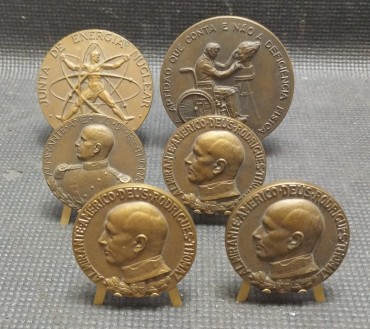 Seis medalhas - LEOPOLDO DE ALMEIDA (1898-1975)