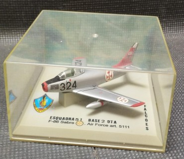 F-86 SABRE AIR FORCE ART. 5111 ESQUADRA 51 BASE 2 OTA